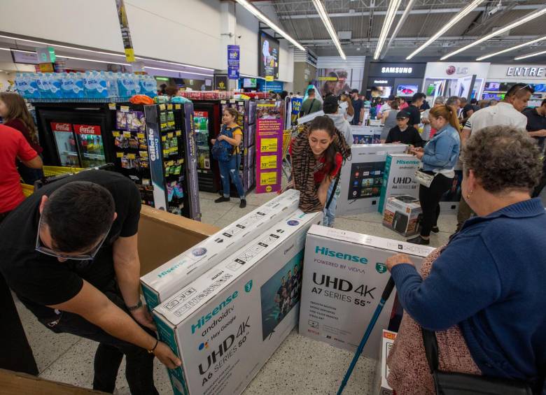 En 2021, las ventas del comercio aumentaron más de 400% durante el Black Friday. FOTO: ARCHIVO.