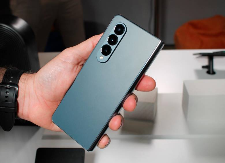El Galaxy Z Fold4 es el primer dispositivo con Android 12L, una versión especial creada por Google para experiencias de pantalla grande, incluidas las plegables. FOTO: JUAN ALCARAZ