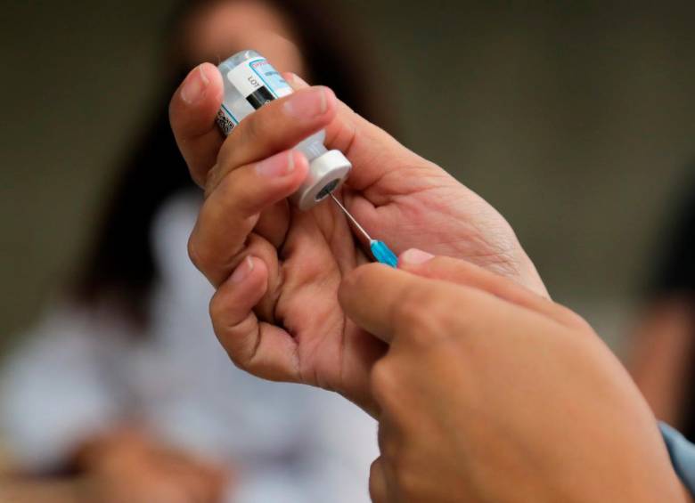 El personal de Metrosalud estará en diferentes comunas de la ciudad, buscando inmunizar a quienes aún no han podido vacunarse. FOTO: Cortesía Secretaría de Salud.