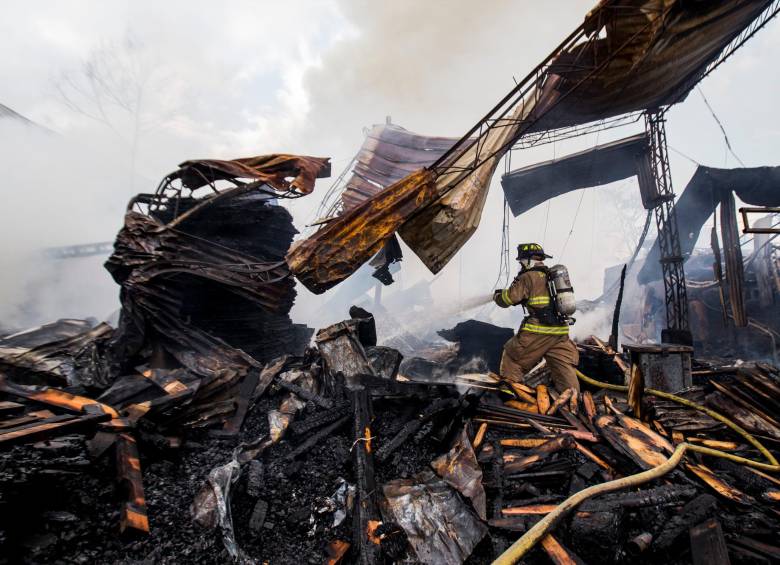 El incendio de Envigado dejó a 60 personas sin trabajo