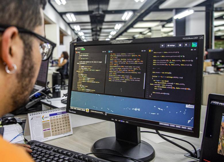 La inteligencia artificial está llamando la atención de inversionistas en todo el mundo, pero podría ser otra burbuja. FOTO Carlos Velásquez