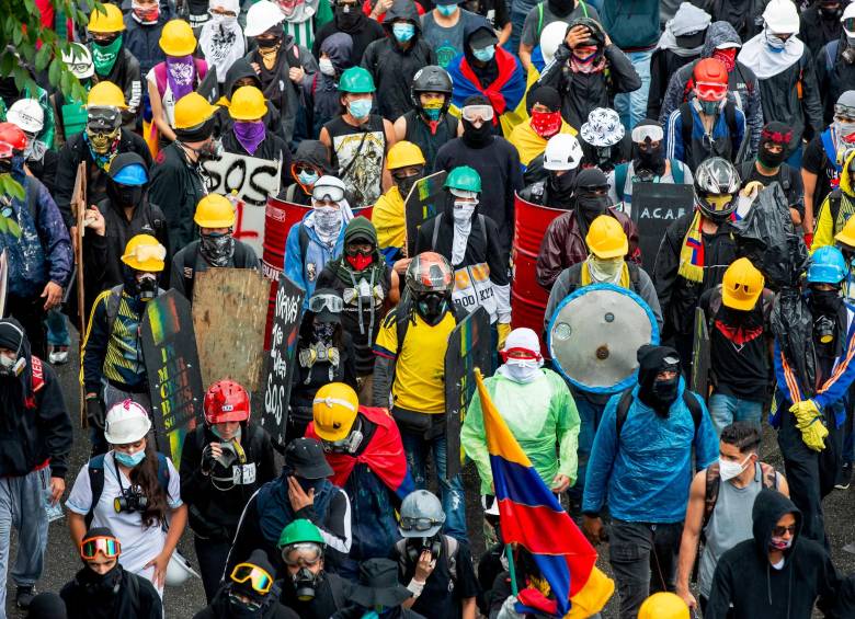 Los integrantes de la primera línea que están presos por presuntos delitos ocurridos en las protestas serán liberados antes de la noche de Navidad. Sus procesos seguirán. FOTO Manuel Saldarriaga
