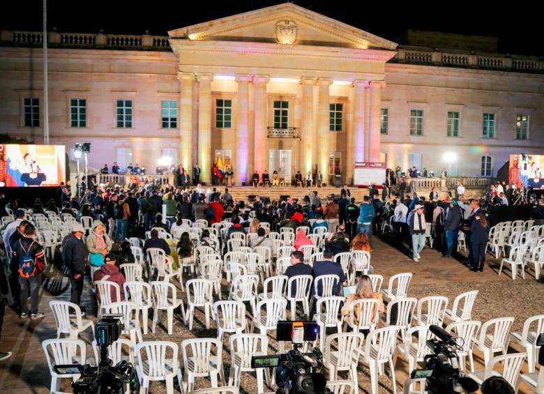 $tempAlt.replaceAll('"','').trim()