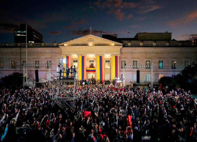 $tempAlt.replaceAll('"','').trim()