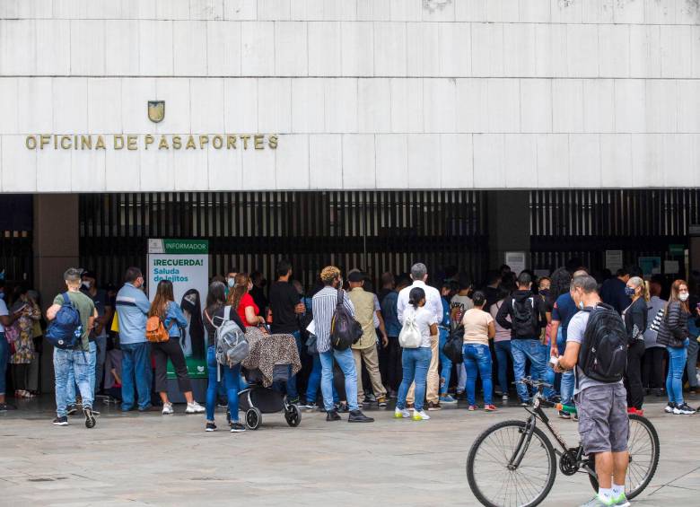 El trámite del pasaporte en Antioquia, que se realiza en la Gobernación, ha tenido problemas durante los últimos meses. FOTO: EDWIN BUSTAMANTE RESTREPO