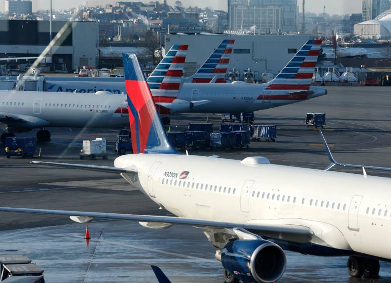 El aeropuerto de Boston, en Massachusetts, detuvo por varias horas su operación. Las únicas terminales aéreas que estaban prestando servicios era Newark, en New Jersey, y Atlanta, Georgia. FOTO: EFE