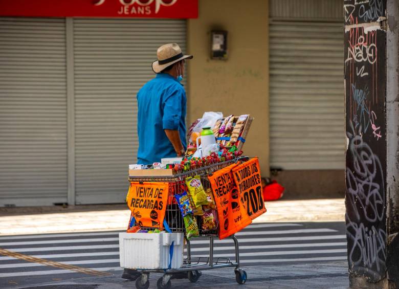 La informalidad creció 1,5 puntos porcentuales en el trimestre móvil septiembre-noviembre, según informó el Dane. FOTO Carlos Velásquez