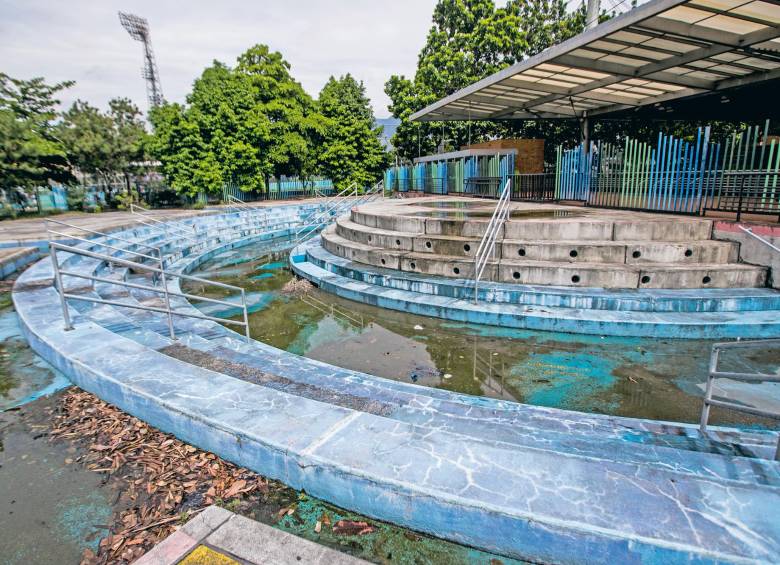 ¿Qué se hizo la plata de Medellín? La ciudad está en el abandono