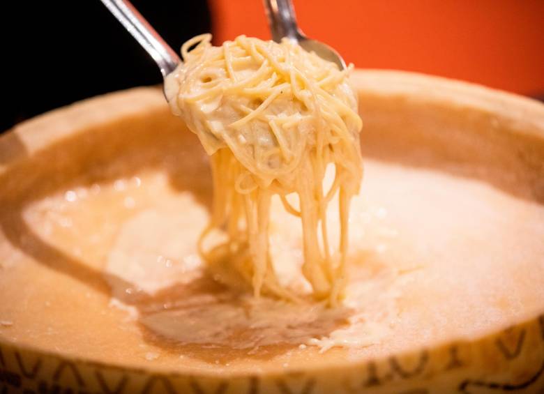 El Grana Padano es un queso italiano proveniente de la llanura Padana, madurado hasta 24 meses. Foto: Camilo Suárez.