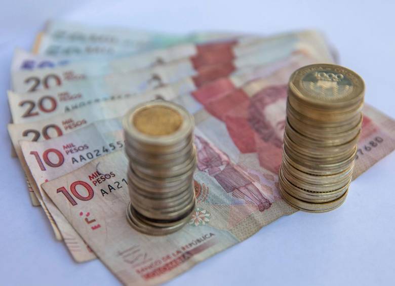 El año pasado el alza del salario mínimo se hizo por decreto. FOTO: EDWIN BUSTAMANTE