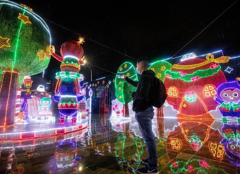 Se espera que tres millones de personas asistan a los alumbrados navideños de Medellín. FOTO 