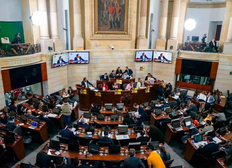 La Fiscalía también tomó cartas en el asunto y emprendió una investigación para tratar de determinar si es cierta la denuncia sobre trata en el Congreso hecha por Gustavo Bolívar. FOTO COLPRENSA