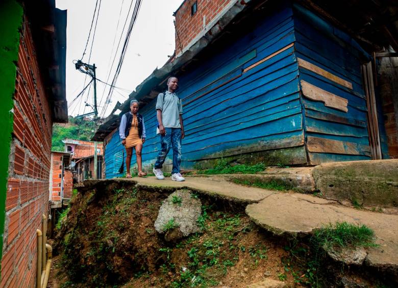 El barrio La Torre está en lo más alto de la comuna nororiental. Es un sector de invasión azotado por la violencia y poblado, en su mayoría, por desplazados del campo colombiano. FOTOS camilo suárez