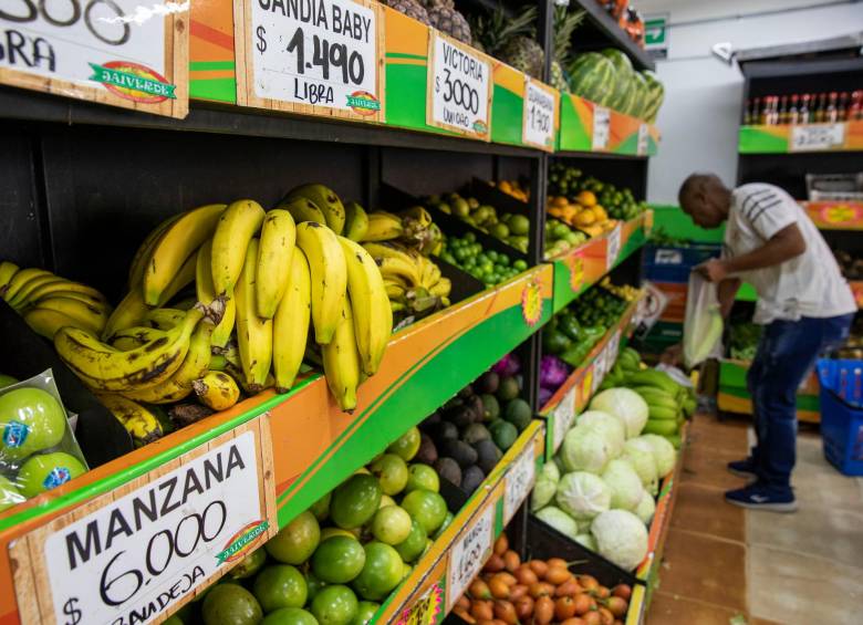 Pese a que países como Argentina tiene una de las tasas de interés más altas del mundo, llegando a 75% anual, terminó con una inflación de 95,5%. Mientras tanto, Venezuela llegó a una tasa de 57,45% y cerró 2022 con una inflación de 305,7%. Foto: Edwin Bustamante 