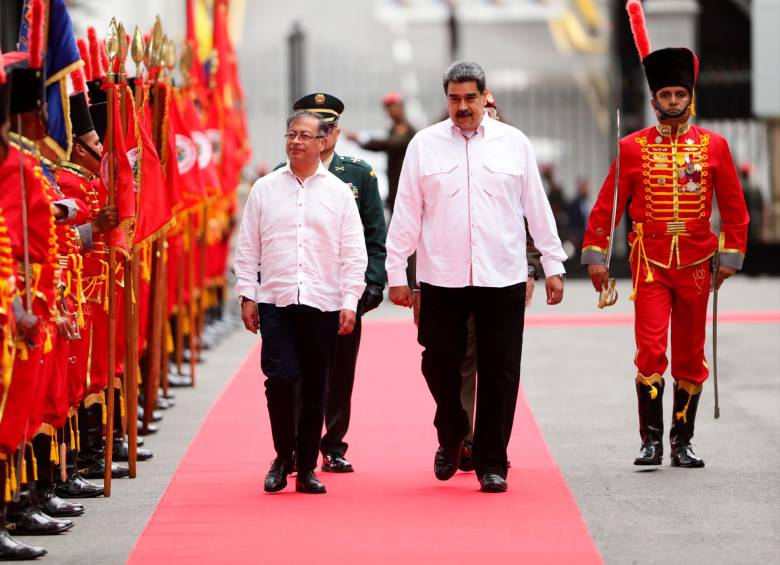 Petro y Maduro ya están reunidos: así lo recibieron en Venezuela