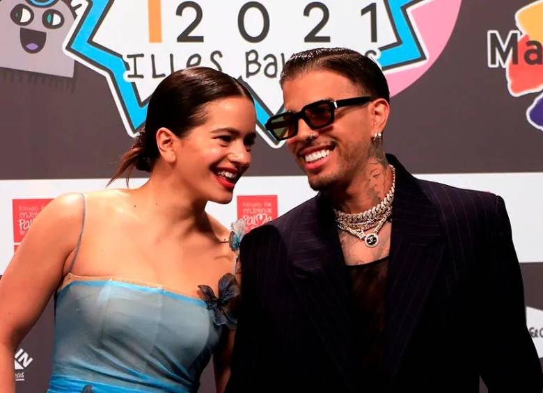La pareja es una de las más conocidas de la actual industria de la música en español. Estas canciones son las primeras colaboraciones formales entre ambos. Foto: Efe.