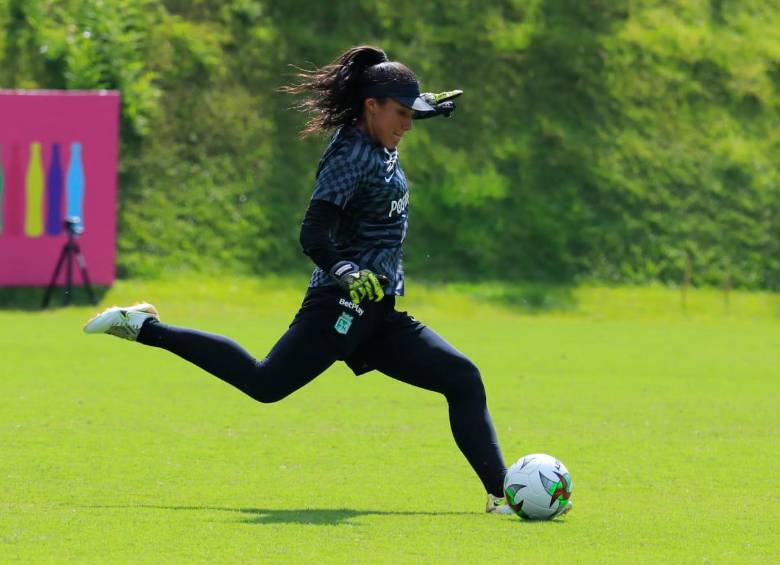 Vanessa Córdoba durante un entrenamiento. FOTO Jaime Pérez 