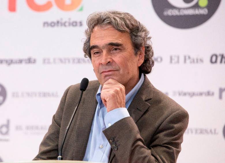 Sergio Fajardo revisará a qué candidato apoyar con la coalición Centro Esperanza. FOTO: Camilo Suárez