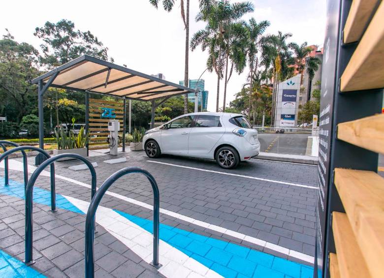 La insuficiencia de infraestructura para cargar carros eléctricos se convirtió en una oportunidad para Oasis Group. FOTO Cortesía
