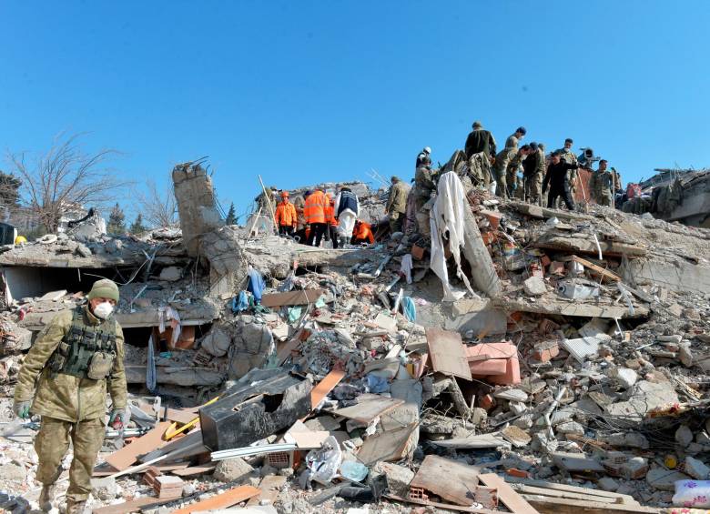 El terremoto podría afectar a 23 millones de personas en los dos países, según la Organización Mundial de la Salud (OMS). FOTO: EFE 