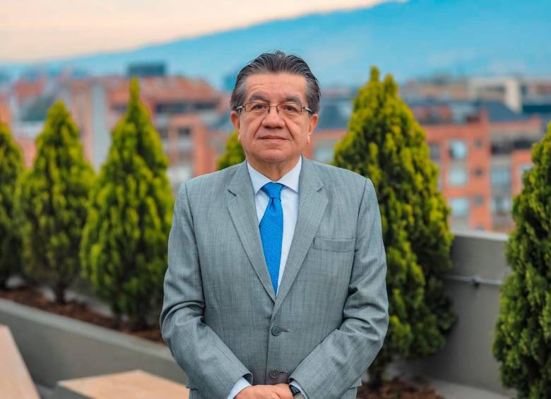 El exministro de Salud, Fernando Ruiz, ha sido un fuerte crítico del actual Gobierno. FOTO: ARCHIVO.