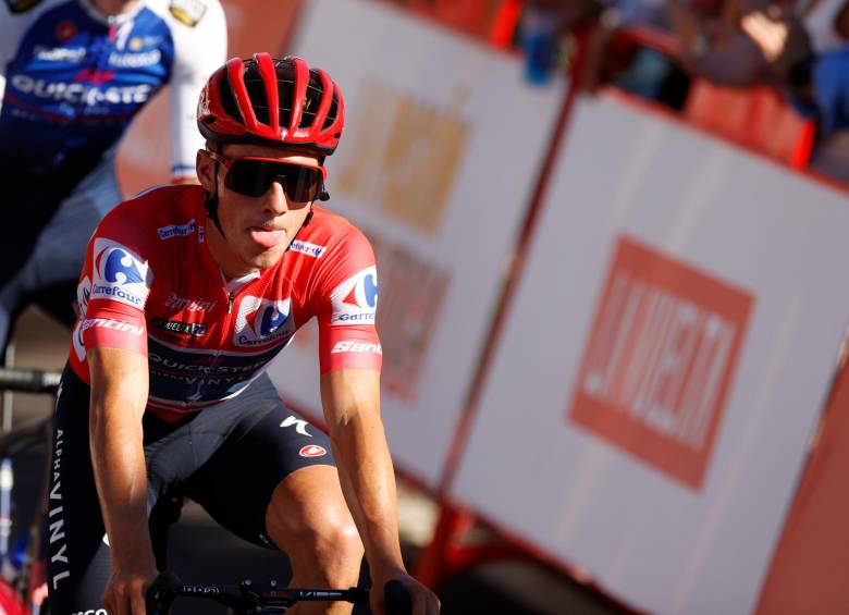El líder de la Vuelta ganó la etapa 18 y se mantiene firme en el primer lugar de la clasificación general. FOTO: EFE