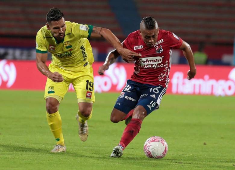 Independiente Medellín, que cayó (1-2) frente a Bucaramanaga en el Atanasio Girardot, está a tres puntos de asegurar su presencia dentro de los ocho. FOTO: Carlos Velásquez. 