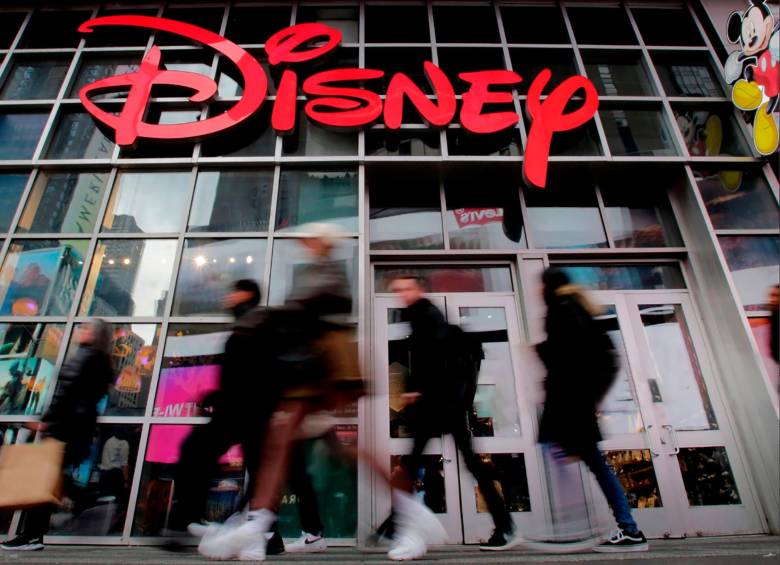 Disney World tiene parques temáticos, centro deportivo, centro comercial, 25 hoteles, policía y bomberos propios y 80 mil empleados. FOTO GETTY