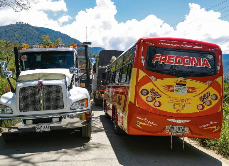 Las vías secundarias no soportan tanto tráfico pesado y colapsan. Por otro lado, los trancones en Pacífico 2 son monumentales. FOTO MANUEL SALDARRIAGA