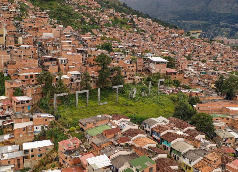 Así dio su última puntada el ícono de la industria paisa