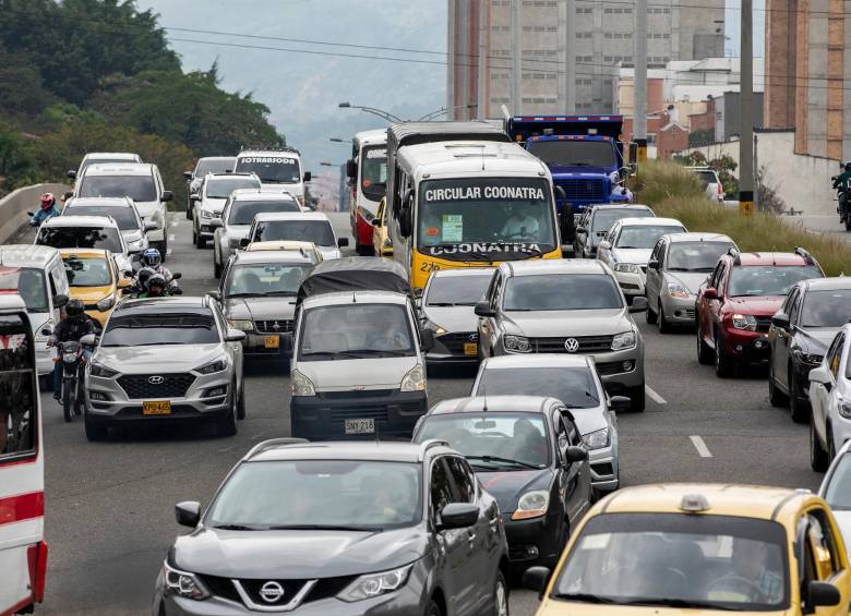 Desde el 23 de diciembre se levanta la medida de pico y placa en Medellín y el Valle de Aburrá. FOTO EL COLOMBIANO