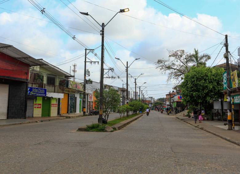 El toque de queda aplicará en todos los municipios del Bajo Cauca. FOTO: MANUEL SALDARRIAGA