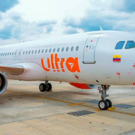 La administración de la aerolínea Ultra Air decidió dejar en tierra los tres aviones que tenía en operación ante la difícil situación económica de la compañía. FOTO Cortesía