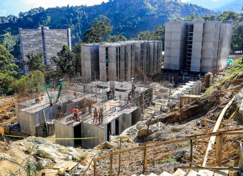 El plan de viviendas para pobres del alcalde Quintero está en obra negra