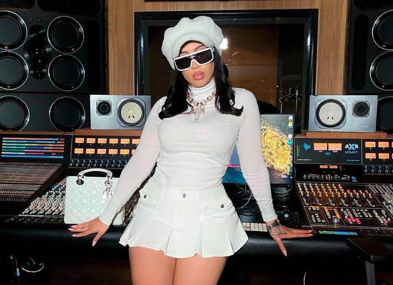 Los dos álbumes de Kali Uchis ya están listo, solo falta determinar las fecha de lanzamiento y si primero saldrá el cantando en español o el que grabó inglés. FOTO Tomada de Instagram.