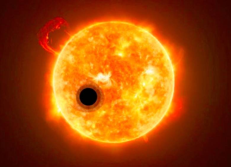 Representación artística de un exoplaneta en tránsito con una cola de helio en fuga. Foto: Europapress / M. Kornmesserr