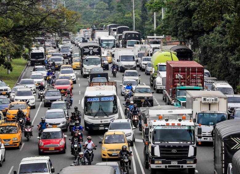 No olvide que fueron eliminadas las vías exentas de la medida de pico y placa. FOTO Jaime Pérez
