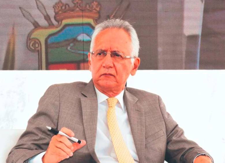 Quién es Guillermo Alfonso Jaramillo, el nuevo ministro de Salud que llega a tratar de salvar