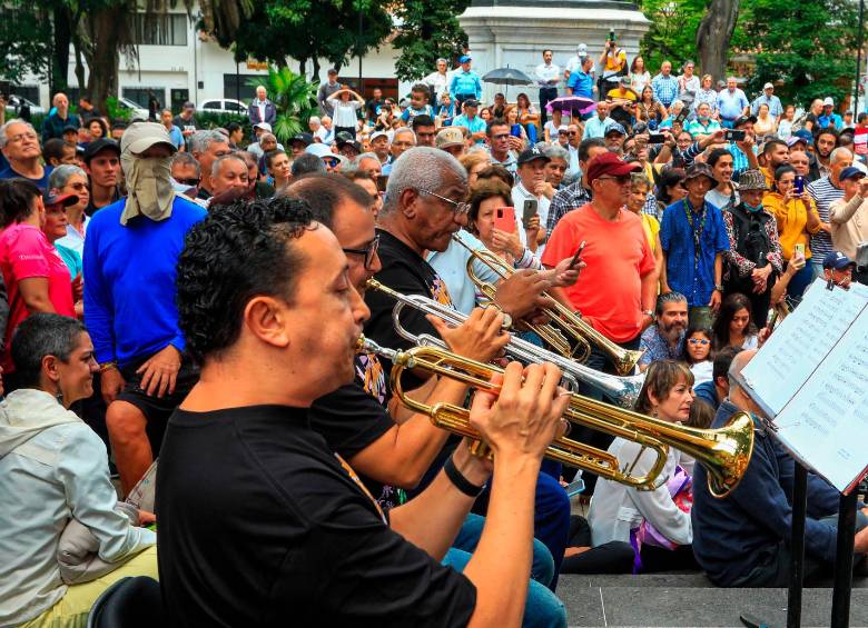 Tras al amplia acogida que tuvo el concierto en el parque de Bolívar se espera que a la zona llegué más programación cultural. FOTO Manuel Saldarriaga.