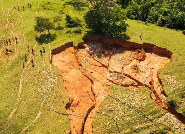 La sedimentación y vertimientos por la minería han transformado el paisaje de la ciénaga. FOTOS MANUEL SAlDADRRIAGA