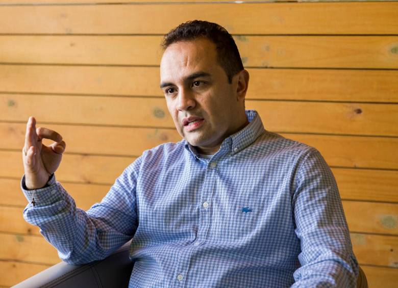 León Mario Bedoya fue alcalde de Itagüí y hoy trabaja en un proyecto político con el que quiere tener de nuevo un candidato en el municipio. FOTO Camilo Suárez