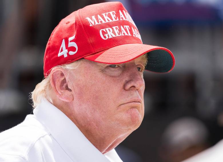 Donald Trump deberá responder por comprar, posiblemente, el silencio de la actriz porno Stormy Daniels. FOTO EFE 