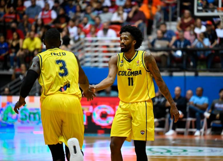 Juan Diego Tello y Braian Angola, jugadores de la Selección Colombia de baloncesto. Cortesía Fiba.