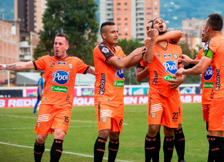 Envigado estuvo concentrados en defensa y certero en ataque para lograr los 3 puntos. FOTO Camilo Suárez