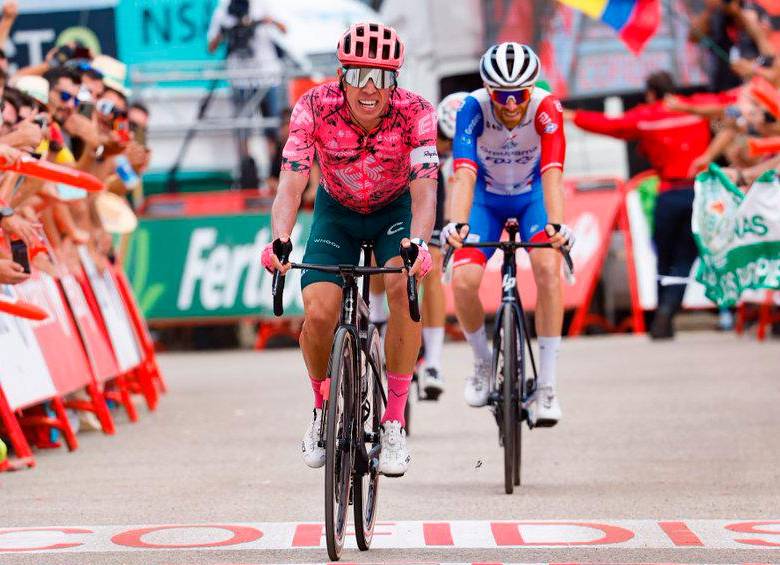 El colombiano alcanzó en la etapa 17 de la Vuelta a España su victoria número 15 de una fracción en su carrera deportiva. FOTO: TOMADA de TWITTER @LAVUELTA