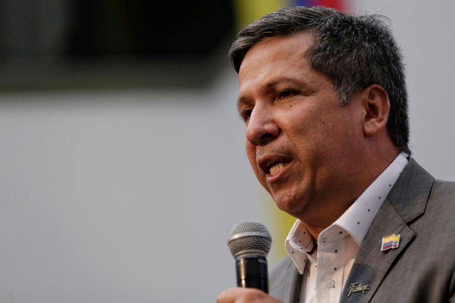 Rodrigo Lara Sánchez’s security scheme was detained by an armed group in Huila