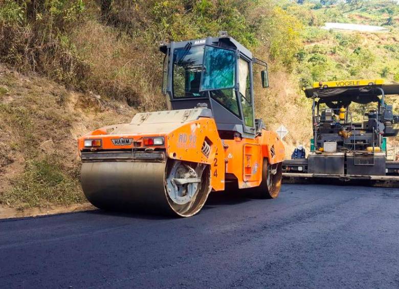 La Concesión Devimar inicia mañana trabajos de pavimentación y mantenimiento en la vía entre Santa Fe de Antioquia y Cañasgordas en el marco del proyecto Autopista al Mar 1. FOTO CORTESÍA