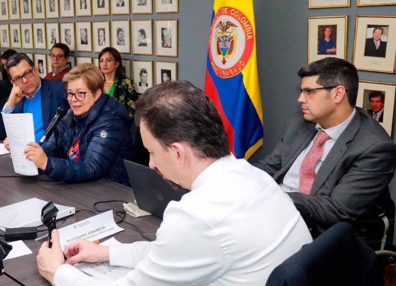 Gobierno presentó el texto de la reforma pensional, pero no la radicará