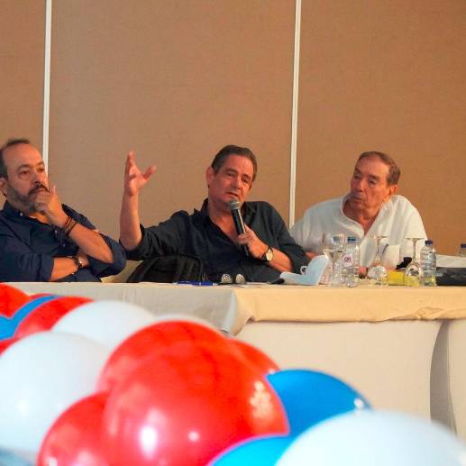 Germán Córdoba, Germán Vargas Lleras y Fuad Char en la reunión de Cambio Radical en Cartagena este 10 de marzo. FOTO: Cortesía