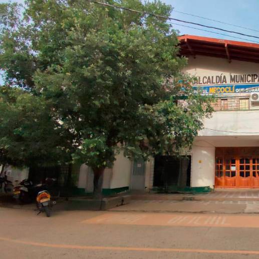 Escuelas rurales y Alcaldía de Necoclí deberá ser reubicada, por afectaciones a la infraestructura después de fuerte sismo. Foto: Cortesía. 